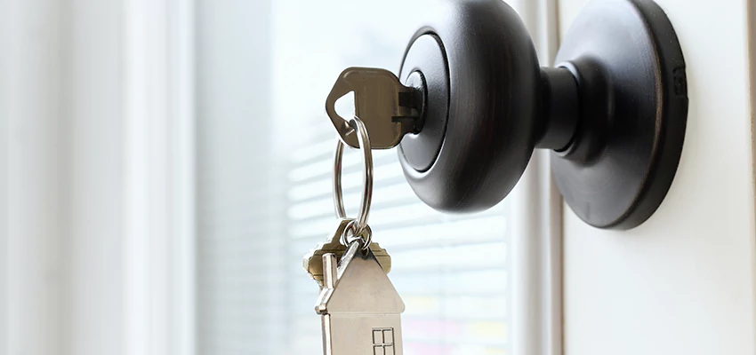 Bifold Door Knob Replacement in Patterson, California